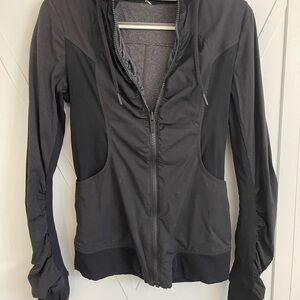 Lululemon Athletica Jacket (SIZE 4)